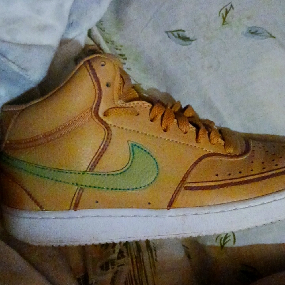 Nike "lattes" with emerald green checks